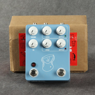 JHS Artificial Blonde Chorus - 2nd Hand JHS Artificial Blonde Chorus - 2nd Hand