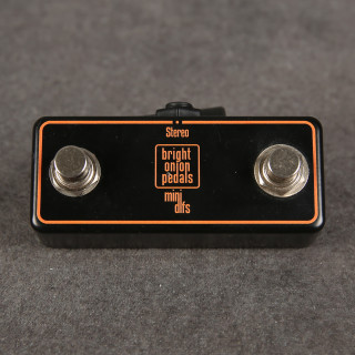 Bright Onion Pedals Mini Dual Latching Footswitch - 2nd Hand