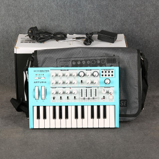 Arturia Microbrute SE Analog Synthesizer - Electric Blue - 2nd Hand