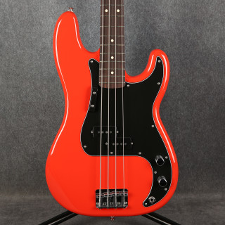 Fender Player II Precision Bass - Coral Red - 2nd Hand
