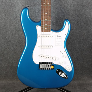 Fender Standard Stratocaster- Aqua Marine Metallic - 2nd Hand