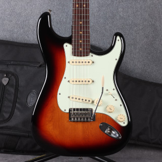 Fender Roadhouse Stratocaster - 3-Tone Sunburst - 2nd Hand