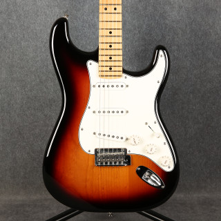 Fender Player Stratocaster - 3 Tone Sunburst - 2nd Hand (157138)