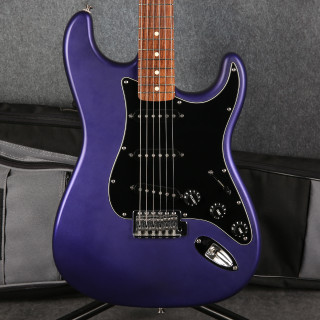Fender Satin Mexican Standard Stratocaster - 2003 - Royal Purple - 2nd Hand