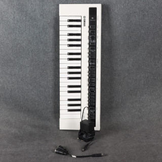 Yamaha Reface CS Synthesizer - 2nd Hand