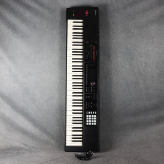 Roland FA-08 Workstation Synthesizer - 2nd Hand