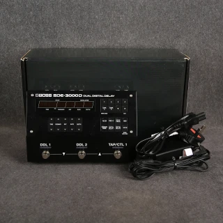 Boss SDE-3 Dual Digital Delay FX Pedal - 2nd Hand