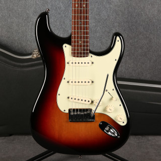 Fender American Deluxe Stratocaster - 3-Tone Sunburst - 2nd Hand