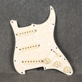 Fender American Deluxe Stratocaster Loaded Pickguard - 2nd Hand