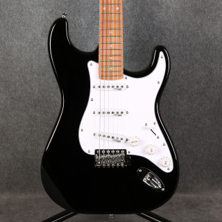 Vintage V6 ReIssued Electric Guitar - Boulevard Black - 2nd Hand (166360)