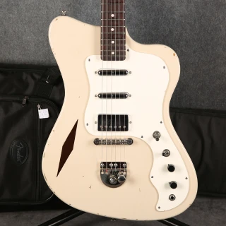 Ruby Guitars Mashup Model 02 - Vintage White - 2nd Hand