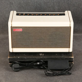 Positive Grid Spark 40 Pearl White - 2nd Hand
