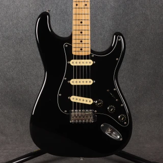 Fender MIJ E Series Stratocaster - Black - 2nd Hand