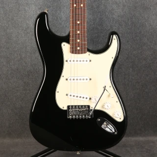 Fender (Mexican) Standard Stratocaster - Black - 2nd Hand