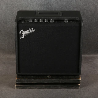 Fender Mustang LT25 Combo - 2nd Hand (172242)
