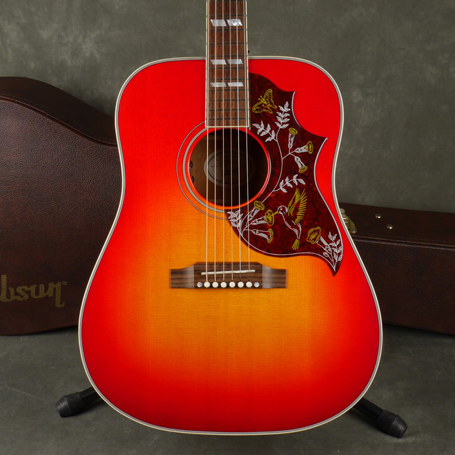 Gibson 2017 Hummingbird Acoustic Guitar - Cherry Sunburst w/Hard Case - 2nd Hand
