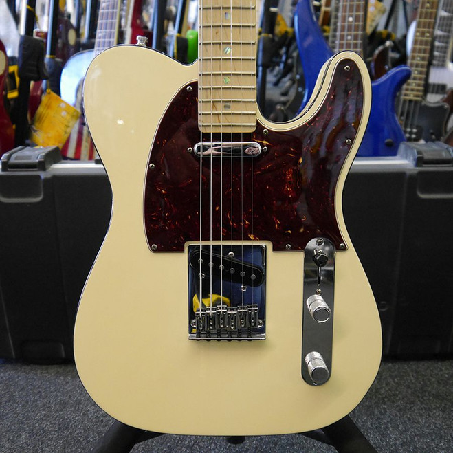 Fender American Deluxe Telecaster - Olympic Pearl w/ Case - 2nd Hand