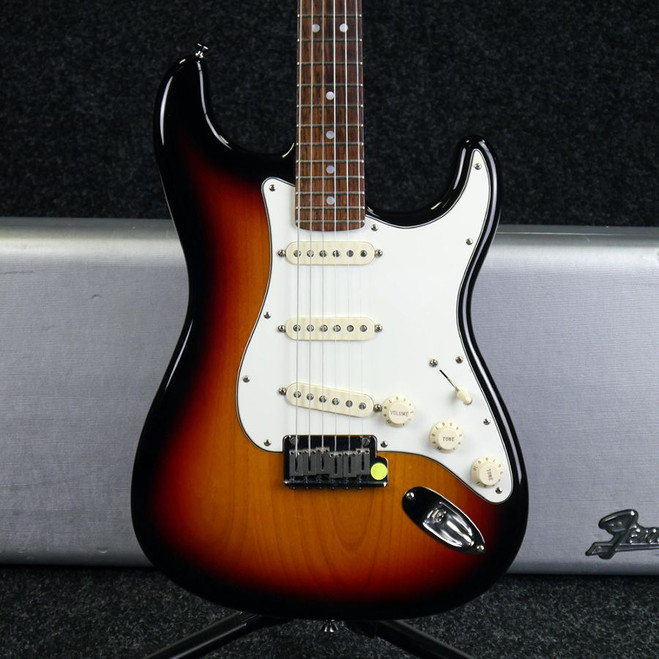 Fender 60th Anniversary Stratocaster - Sunburst w/ Case - 2nd Hand