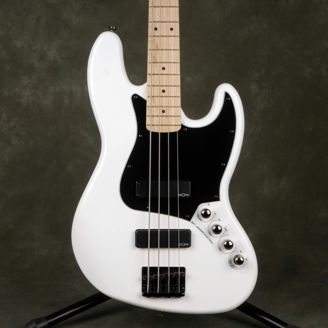 Squier Contemporary Active Jazz Bass HH - Flat White - 2nd Hand