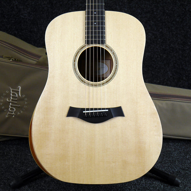 Taylor Academy 10e Electro-Acoustic - Natural w/Gig Bag - 2nd Hand
