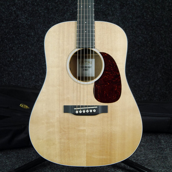 Martin Dreadnought Junior Acoustic Guitar - Natural w/Gig Bag - 2nd Hand