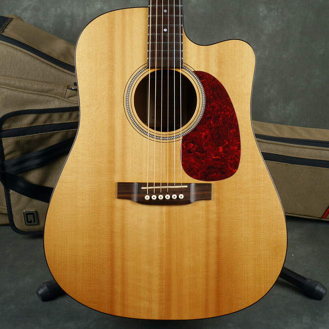 Martin DC-16GTE Dreadnought Electro-Acoustic Guitar - Natural w/Bag - 2nd Hand