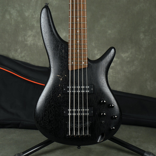 Ibanez SR305 5-String Bass - Flat Black w/Gig Bag - 2nd Hand