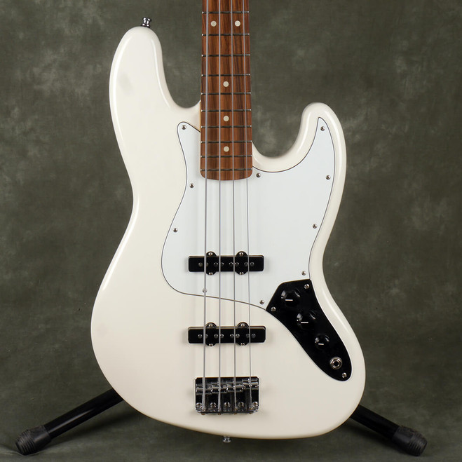 Fender MIM Standard Jazz Bass - White - 2nd Hand