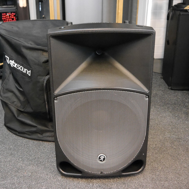 Mackie TH-15A Active PA Monitor w/Bag - 2nd Hand