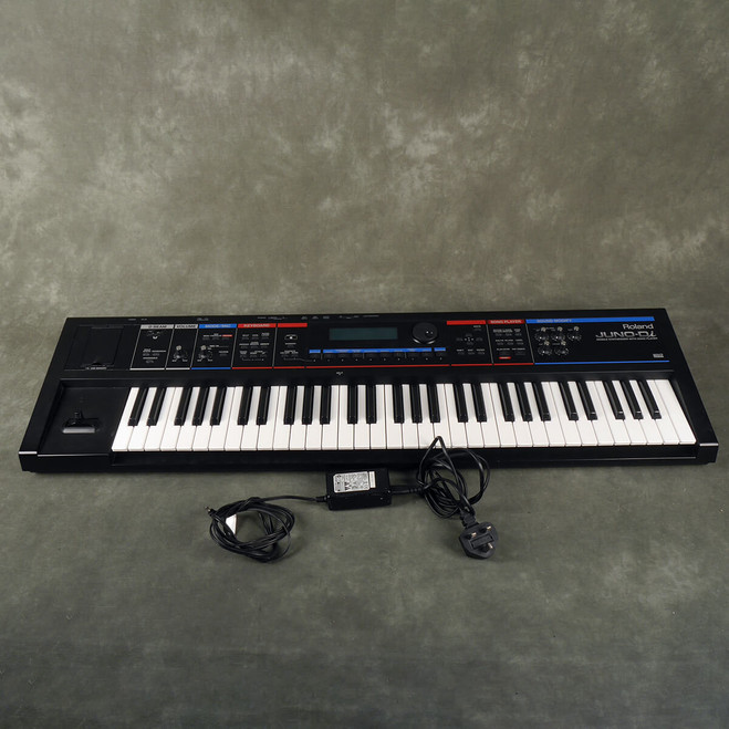 Roland JUNO-Di Mobile Synthesizer with Power Supply - 2nd Hand (106738)