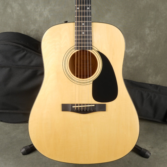 Fender DG-5 Acoustic Guitar - Natural w/Gig Bag - 2nd Hand