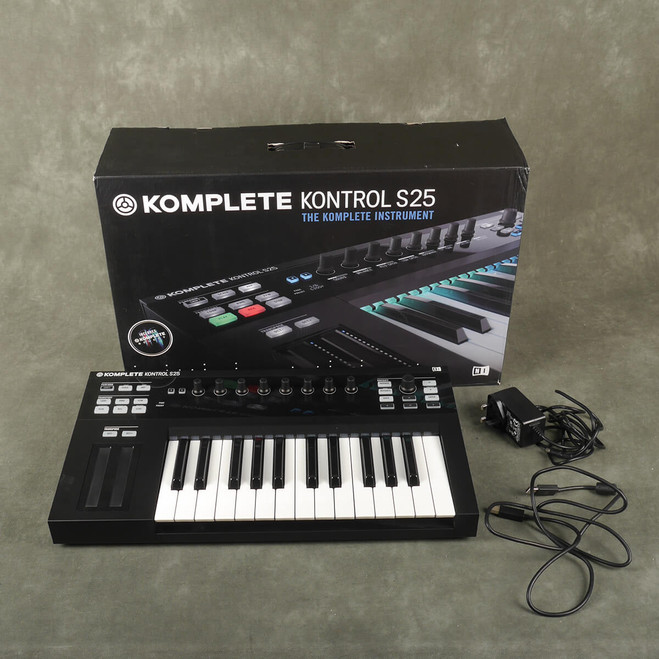 Native Instruments Komplete Kontrol S25 Controller Keyboard w/Box - 2nd Hand