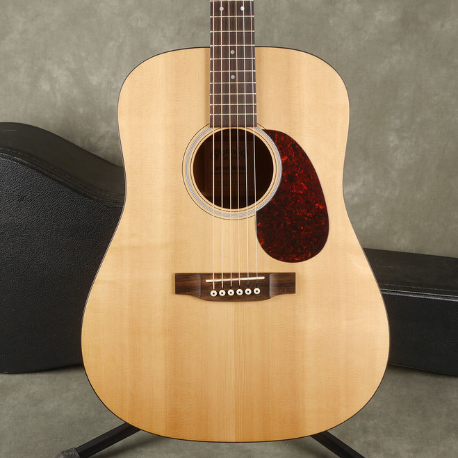 Martin Custom Dreadnought Acoustic Guitar - Natural w/Hard Case - 2nd Hand