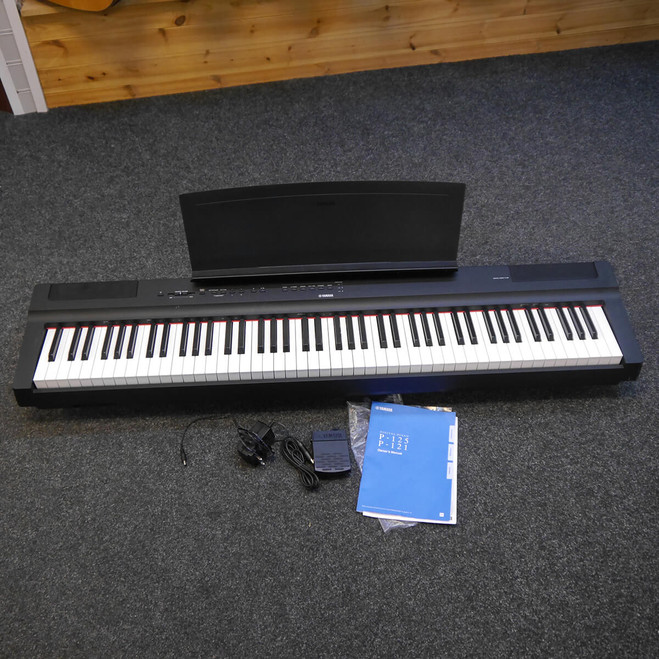 Yamaha P-125 Digital Piano w/Power Supply & Sustain - 2nd Hand