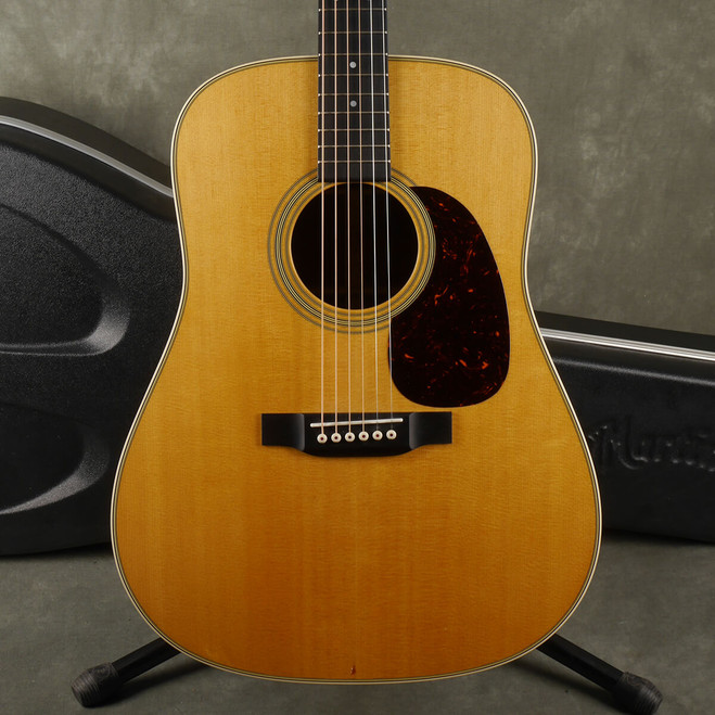 Martin D28 Re-imagined - Natural w/Hard Case - 2nd Hand