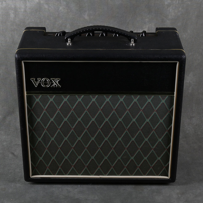 Vox Pathfinder 15R Combo Amp - 2nd Hand