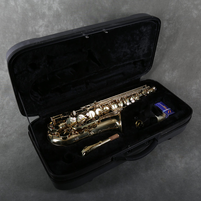 Sonata Alto Saxophone w/Hard Case - 2nd Hand