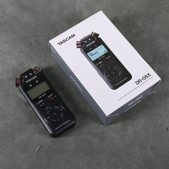 Tascam DR-05X Portable Stereo Recorder w/Box - 2nd Hand