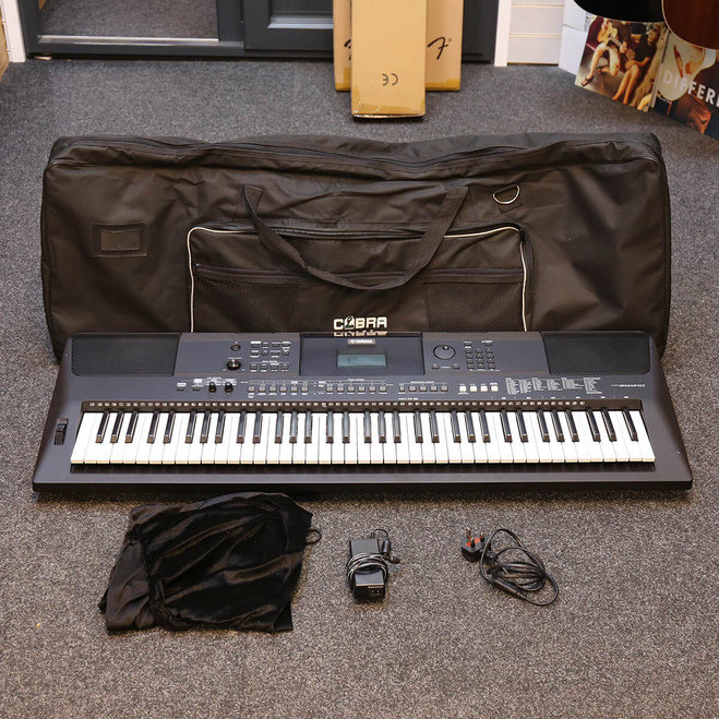 Yamaha PSR-EW410 Electronic Keyboard w/Gig Bag - 2nd Hand