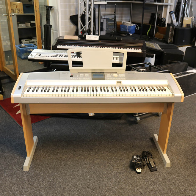 Yamaha DGX505 Portable Grand w/Pedal, Stand & PSU - 2nd Hand **COLLECTION ONLY**