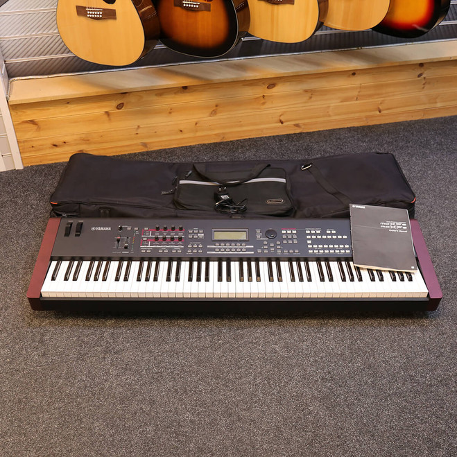 Yamaha MOXF8 Workstation Keyboard w/Gig Bag - 2nd Hand