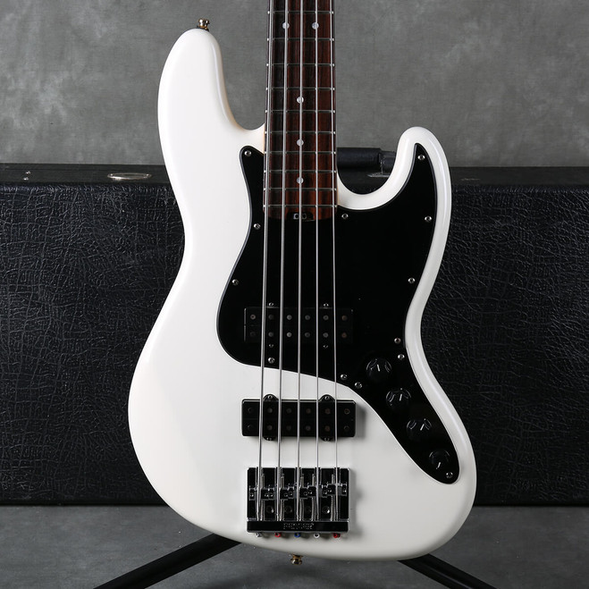 Fender Modern Player Jazz V Bass - White w/Hard Case - 2nd Hand