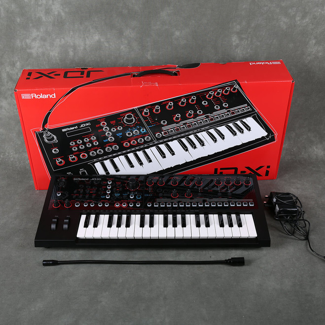 Roland JD-XI Synthesiser w/Box & PSU - 2nd Hand
