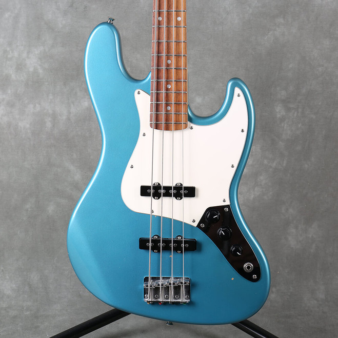 Squier Affinity Jazz Bass - Lake Placid Blue - 2nd Hand