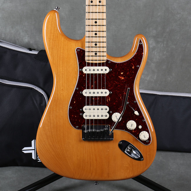 Fender American Deluxe Stratocaster HSS - Amber - Gig Bag - 2nd Hand - Used