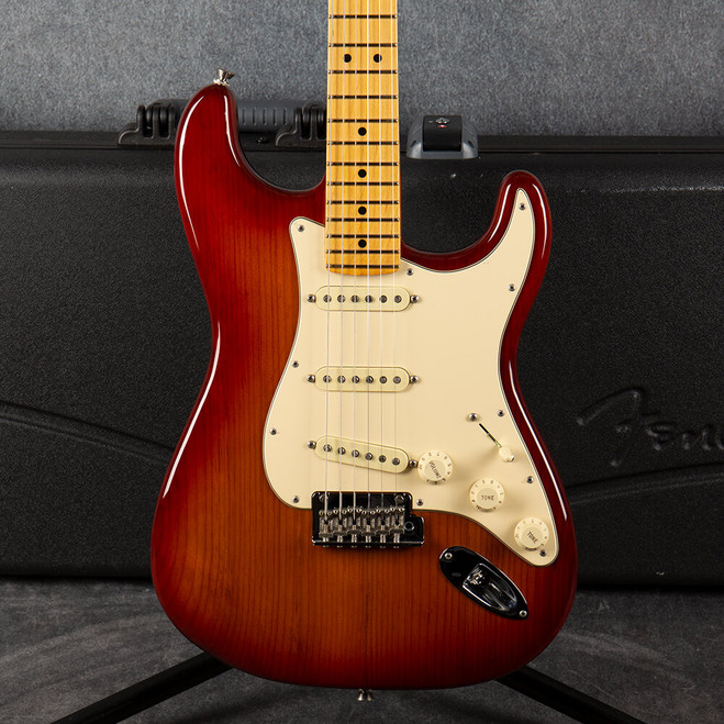 Fender American Professional II Stratocater - Sienna Sunburst - Case - 2nd Hand