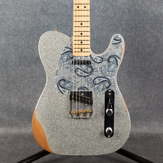 Fender Brad Paisley Road Worn Telecaster - Silver Sparkle - 2nd Hand