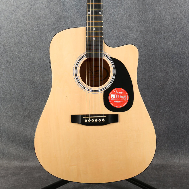 Squier SA-105CE Dreadnought Electro Acoustic - Natural - Ex Demo