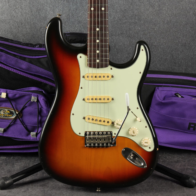 Fender ST62-70 Stratocaster - Made in Japan - Sunburst - Gig Bag - 2nd Hand