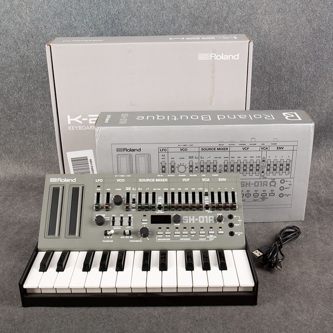 Roland SH-01A Synthesizer with K-25M Keyboard Unit - Boxed - 2nd Hand